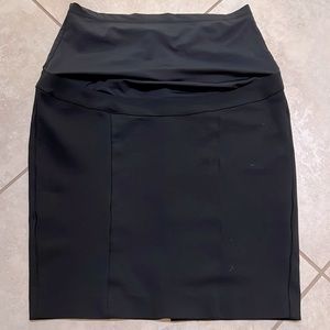 EUC Stork and Babe Maternity skirt